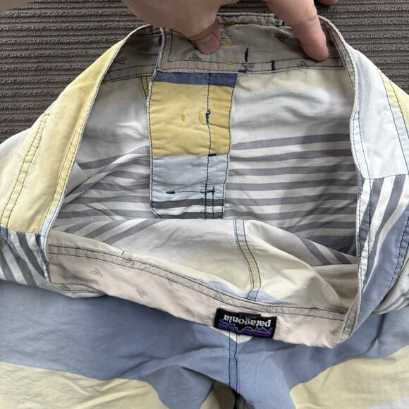 Patagonia Wavefarer BoardShorts Men 34 Nylon Swimming Weekend Vacation Beach. - Picture 8 of 8